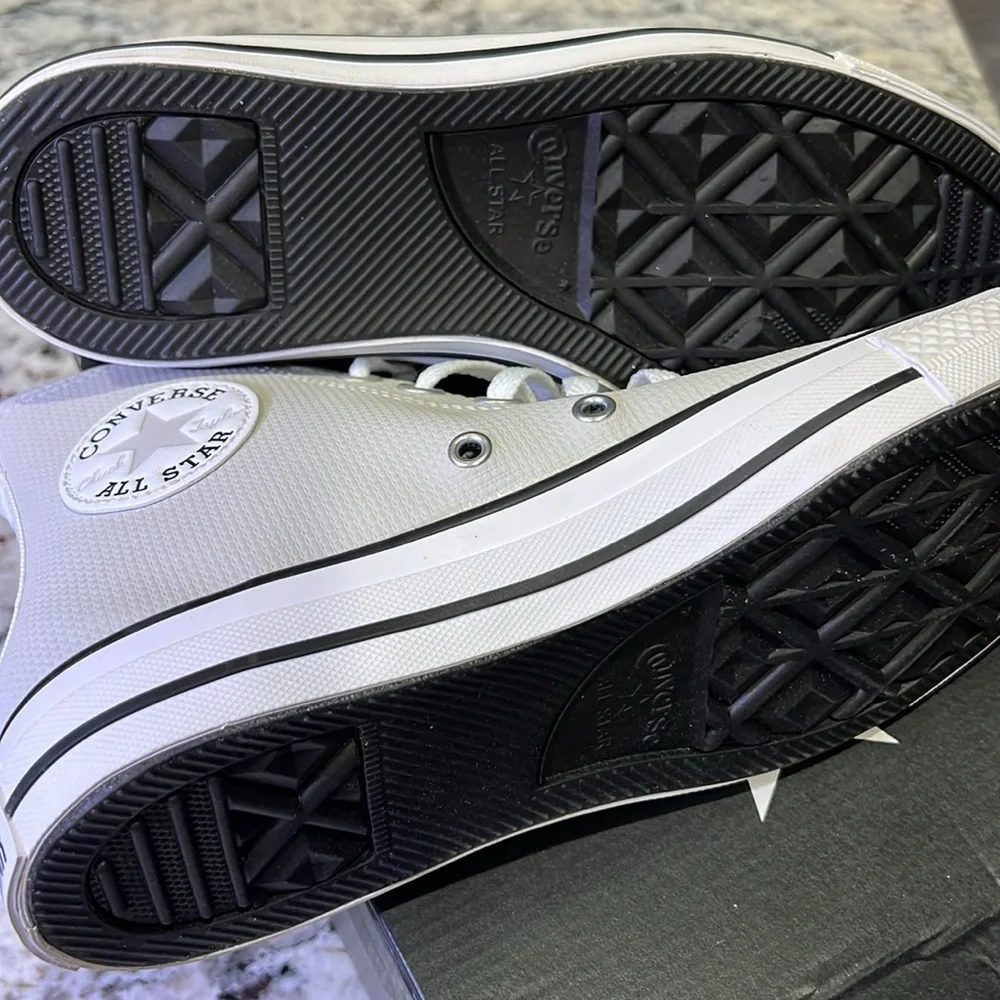 Converse Chuck Taylor All Star Leather Hi Tech Tuff Trainer. - Picture 9 of 12